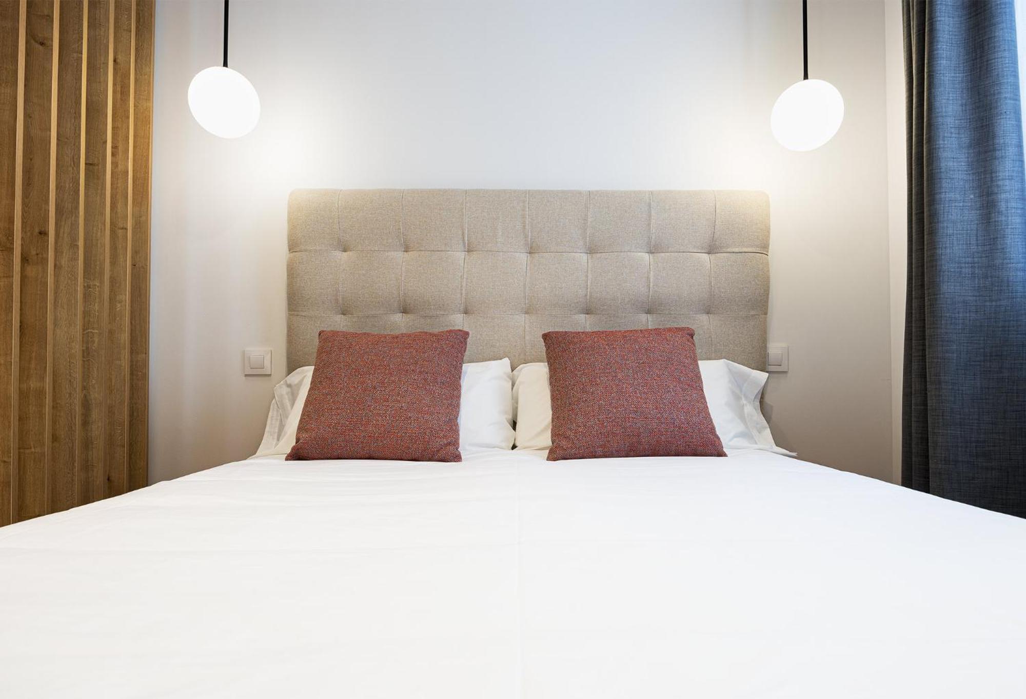 Smartr Atocha Reina Sofia Aparthotel Madrid Eksteriør bilde
